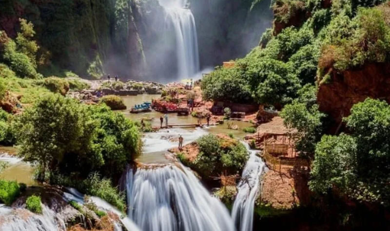 Marrakech Ouzoud Waterfalls Full-Day Tour with Boat Ride - Walking toward Ouzoud’s main attraction