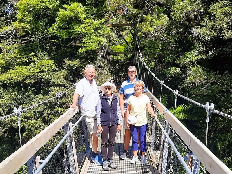 Martinborough Wine & Wild Coast Tour - Martinborough’s wine and food stops