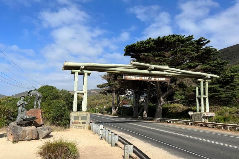 Melbourne Twelve Apostles Full-Day Private Nature Tour - The coastal drive is part of the attraction
