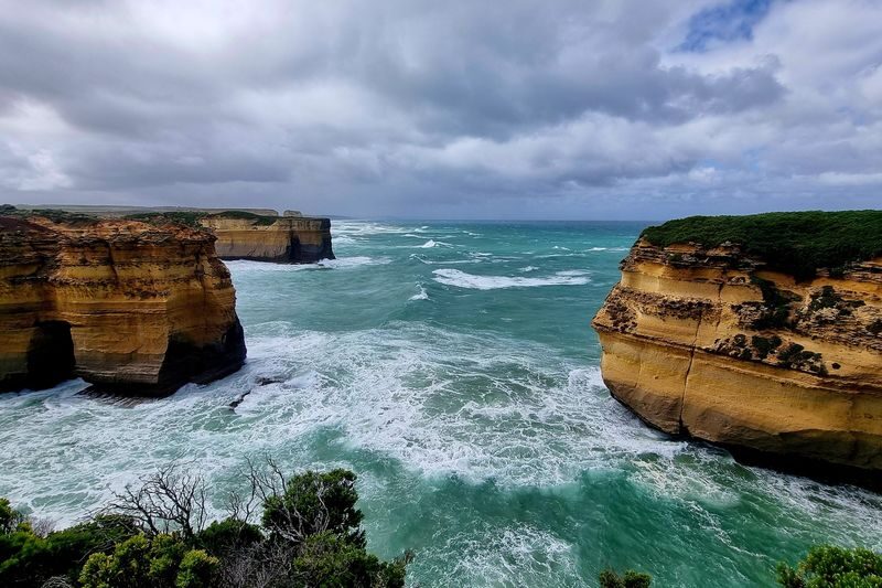 Melbourne Twelve Apostles & Great Ocean Road Full-Day Tour with Wildlife - Breakfast, then the coast’s main event