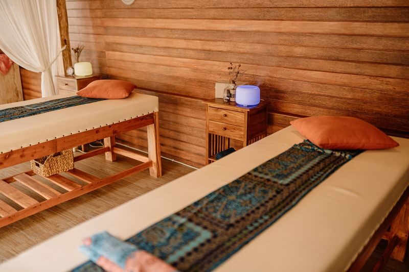 MERE Spa Experience in Nusa Penida - Choosing between a scrub, mask and massage