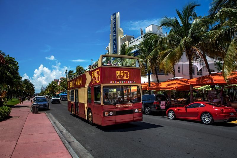 Miami Open-Top Night Bus Tour - Bayside Marketplace: the starting point