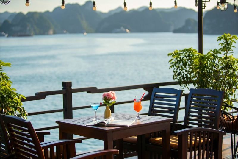 Mila 3D2N Cruise: Ha Long Bay, Sung Sot, Ti Top - Day two: A slower outing into Lan Ha Bay