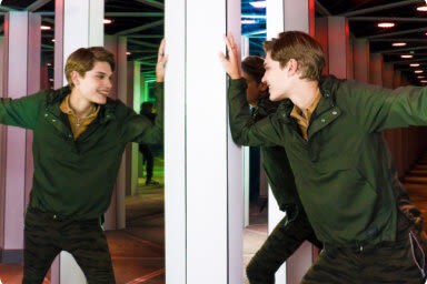 Mirror Maze Ticket at American Dream - What the visit is like