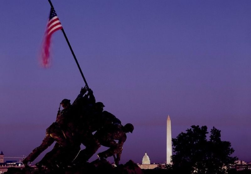 Monuments Night Tour - Starting near Judiciary Square