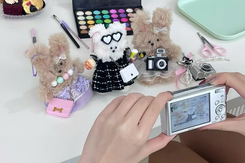 Morudoll DIY by Daydream DIY Studio in Johor Bahru - The outfit and accessories are the heart of the activity