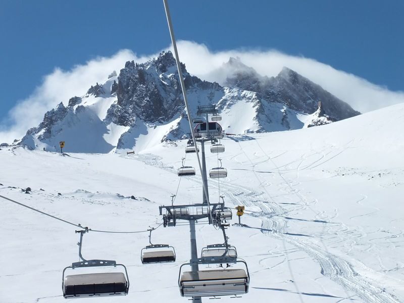 Mount Erciyes Skiing Day Experience in Cappadocia - Getting set up at Erciyes Ski Center