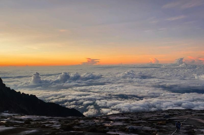 Mount Kinabalu Climb via Timpohon Trail with Private Guide - Laban Rata: a practical night above the forest