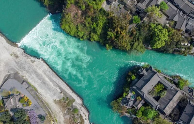 Mount Qingcheng and Dujiangyan World Heritage One-Day Tour (including tickets) - Dujiangyan: engineering with a lasting purpose