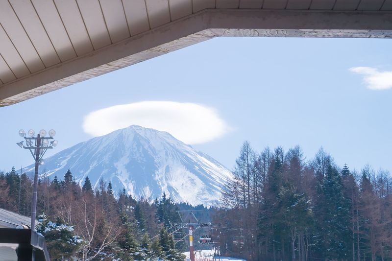Mt. Fuji View: Snow Fun at Fujiten & Oishi Park Sightseeing Tour - Oishi Park and the Lake Kawaguchi view