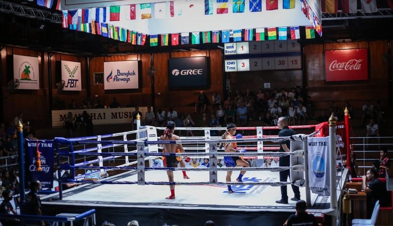 Muay Thai Phetchbuncha Boxing Stadium Koh Samui Admission ticket - Music, crowd energy, and the quieter stretches