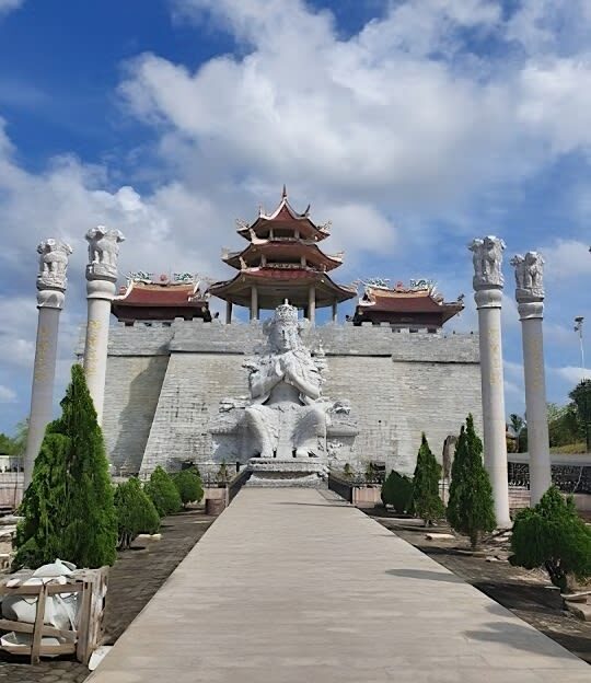 Multiday Tour Batam and Bintan from Singapore - Day 2: Batam culture, bridge views and a massage