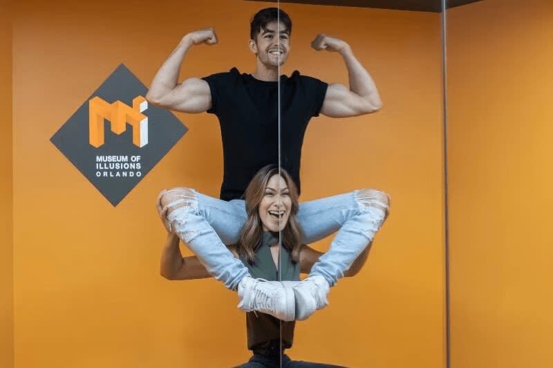Museum of Illusions Admission in Orlando - What the exhibits ask you to do
