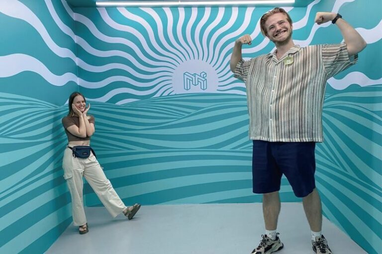 Museum of Illusions Ticket in Taichung - Start with the staff’s quick orientation