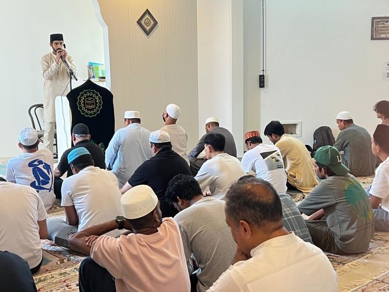 Muslim Friendly Mt. Fuji Day Tour with Halal Lunch & Prayer Time - Twin Terrace or a volcanic cave