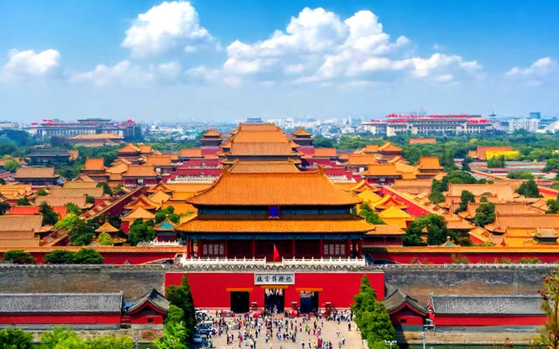 Mutianyu Great Wall & Forbidden City 3-Day Small Group Tour - At the Forbidden City: context for a vast landmark