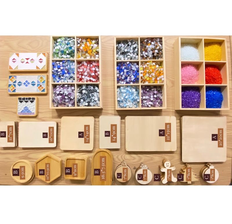 Myosotis Flower - Mosaic Coaster Workshop | Kwun Tong - Choosing a design that suits your time