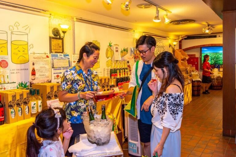 Nago Pineapple Park Ticket in Okinawa - Pineapples, dinosaurs and butterflies