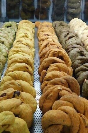 Naples Pizza Tasting and City Center Walking Tour - Four or more stops, with room for variety