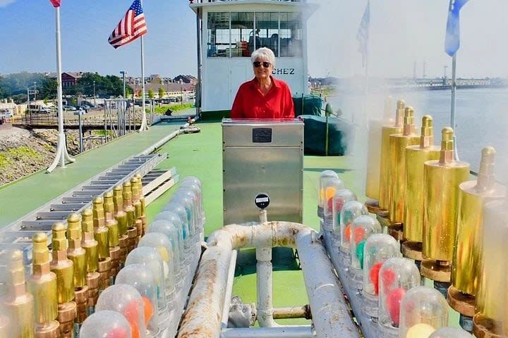 New Orleans Steamboat Natchez Morning and Afternoon Jazz Cruise - A two-hour ride with room to look around