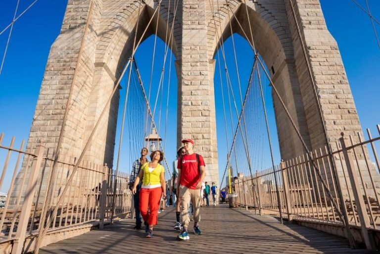 New York Brooklyn Bridge and DUMBO Food Tour - The Brooklyn Bridge is more than a photo stop