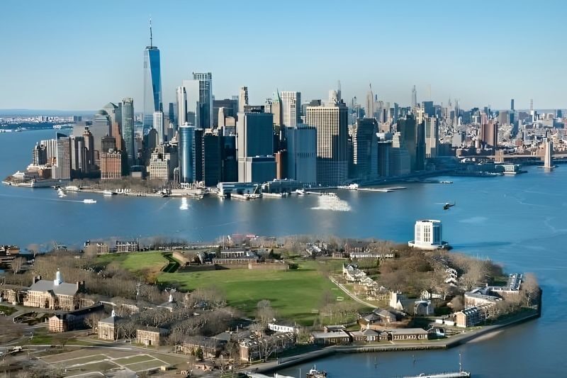 New York City Helicopter Ride from Charm Aviation - What the route can show you