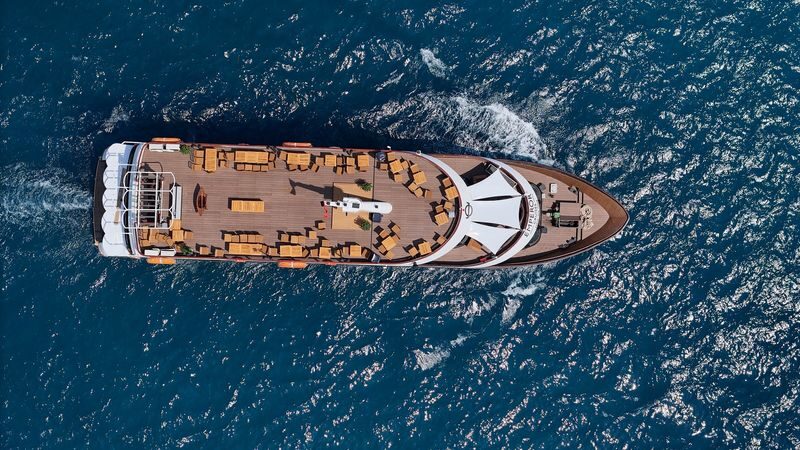 Nha Trang Luxury Dinner Cruise on Emperor Legend with Seafood - Boarding, drinks, and the first views