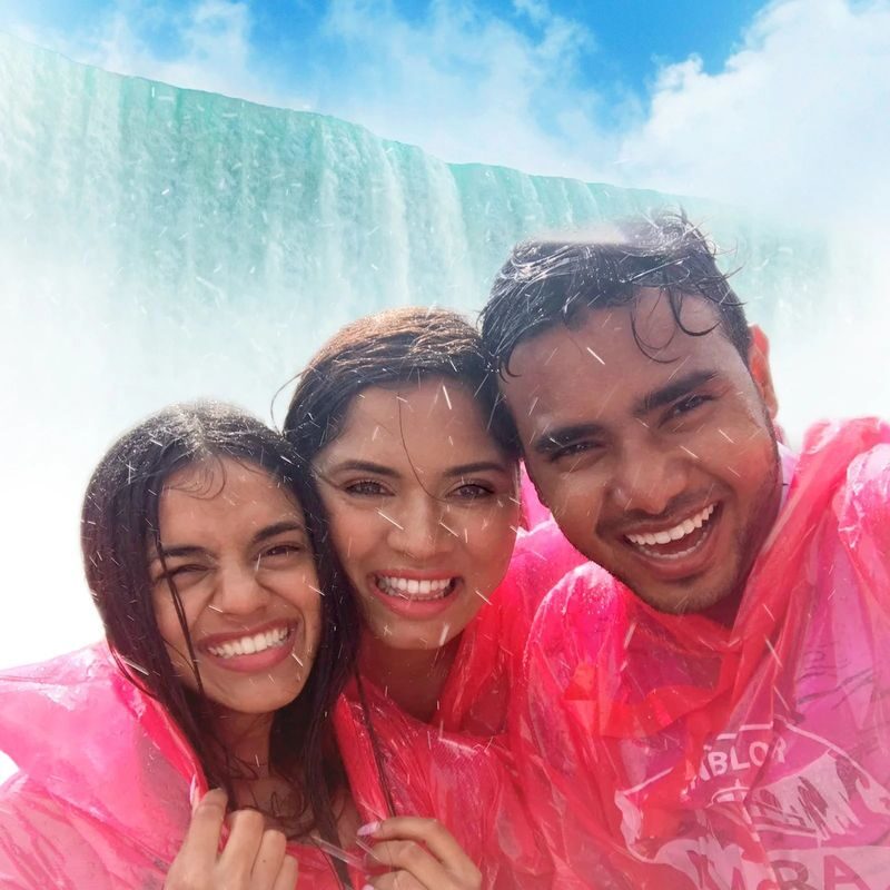 Niagara Falls Day Tour from Toronto - Two and a half hours beside the Falls