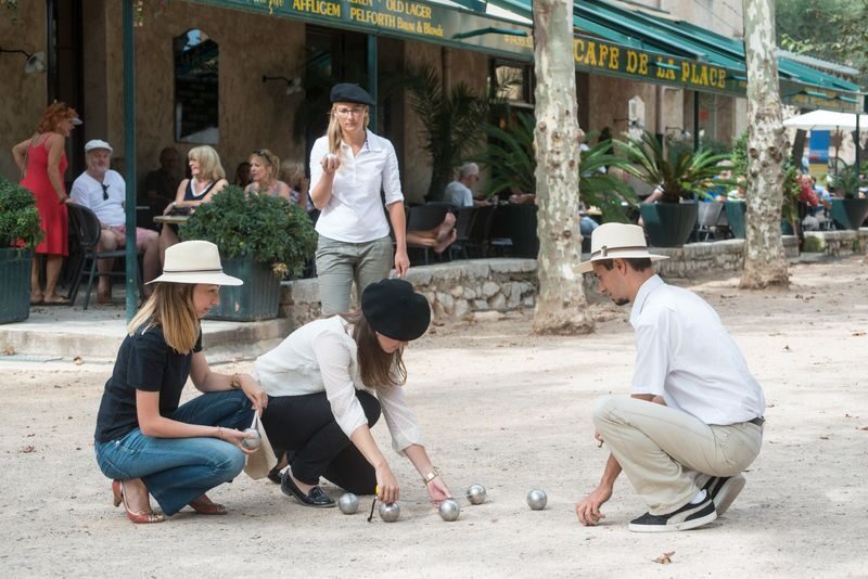 Nice Half-Day Cannes & Antibes Old Town Tour - Cannes: grand hotels and the red carpet