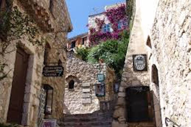 Nice Monaco & Eze Village Half-Day Cultural Tour - Eze’s lanes and the perfume-factory question
