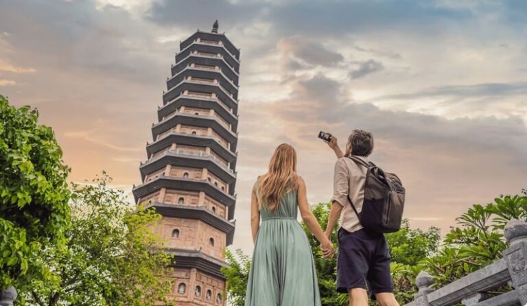 Ninh Binh 2D1N Tour From Hanoi: Hoa Lu, Tam Coc, Trang An, Bai Dinh & Mua Cave - Hoa Lu: a short visit with a historical purpose