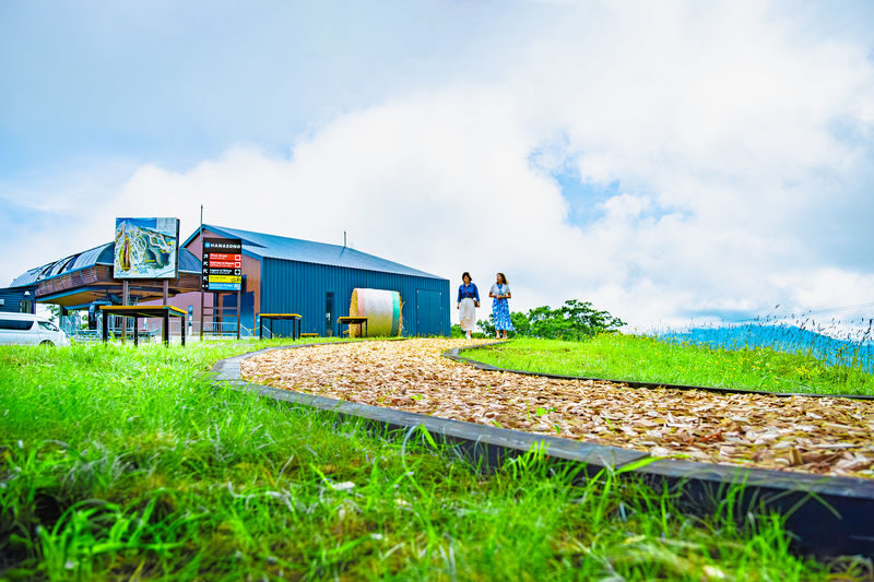 Niseko Hanazono Resort Ezo Fuji Mt. Yotei Observation Gondola - At the Summit: Benches, Tables, and Open Ground