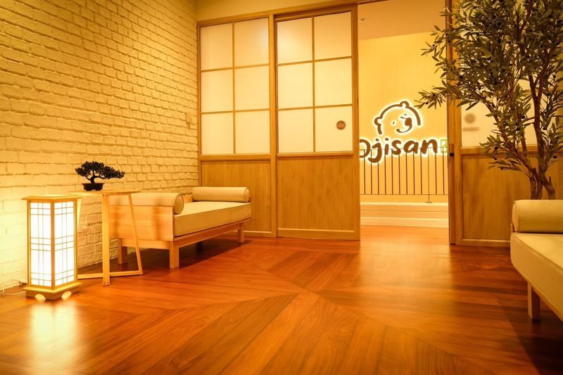 Ojisan Massage and Spa Flagship Phuttamonthon Sai 2 - Choosing balm, oil, aroma, or scrub