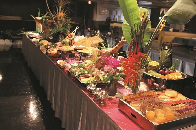 Okinawa Cruise: Ocean View Dinner, Family-Friendly - The Outdoor BBQ: Dinner in the Sea Air