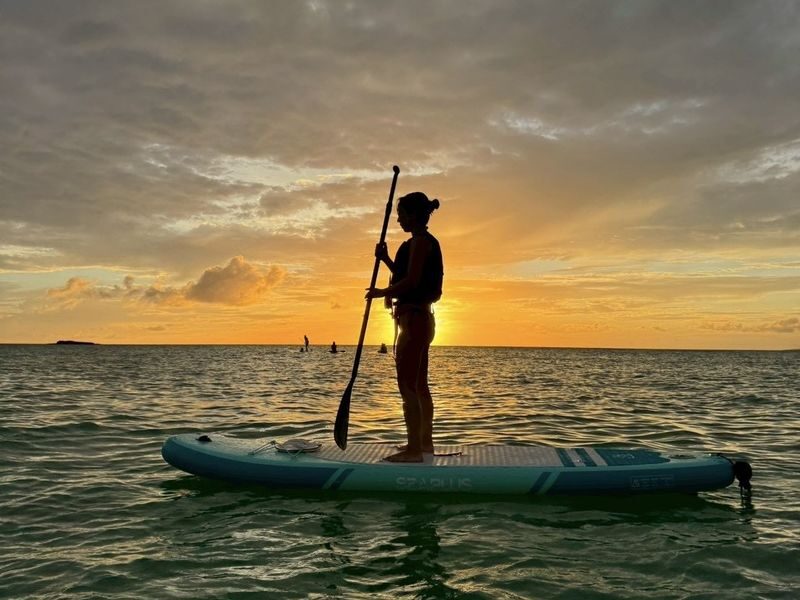 Okinawa: Miyako Island Healing Sunset SUP Pickup/drop-off available - Paddling through the evening light