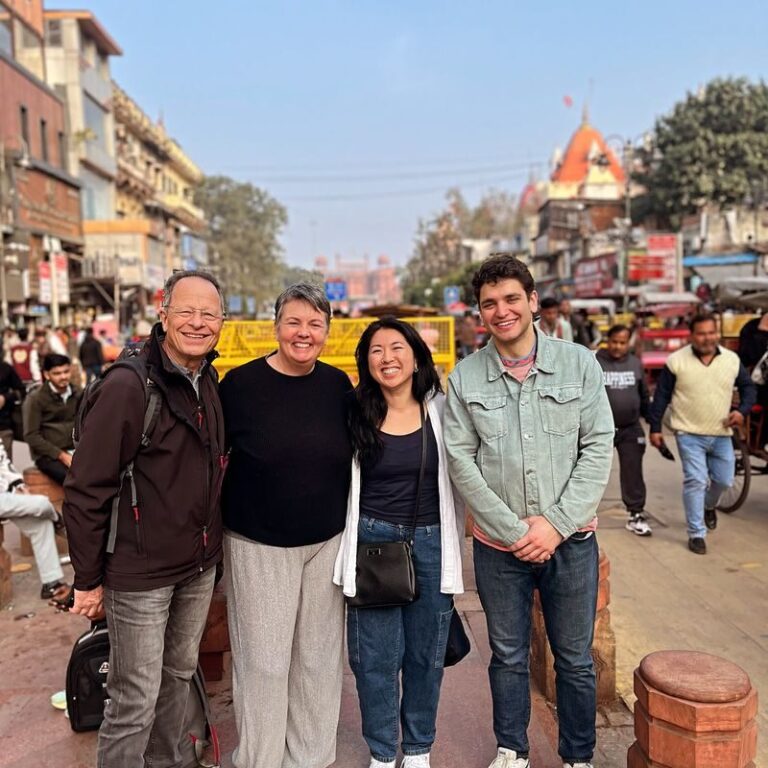Old Delhi Walking Tour with Street Food & Rickshaw Ride - What the Guide Can Add