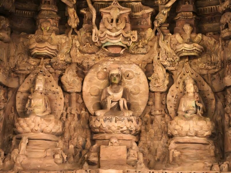 One-day tour of Dazu Rock Carvings in Chongqing (bus tour/8-person tour optional) - The early departure and two-hour ride