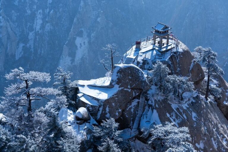 One-day tour of Mount Hua from Xian - Three routes, three different days