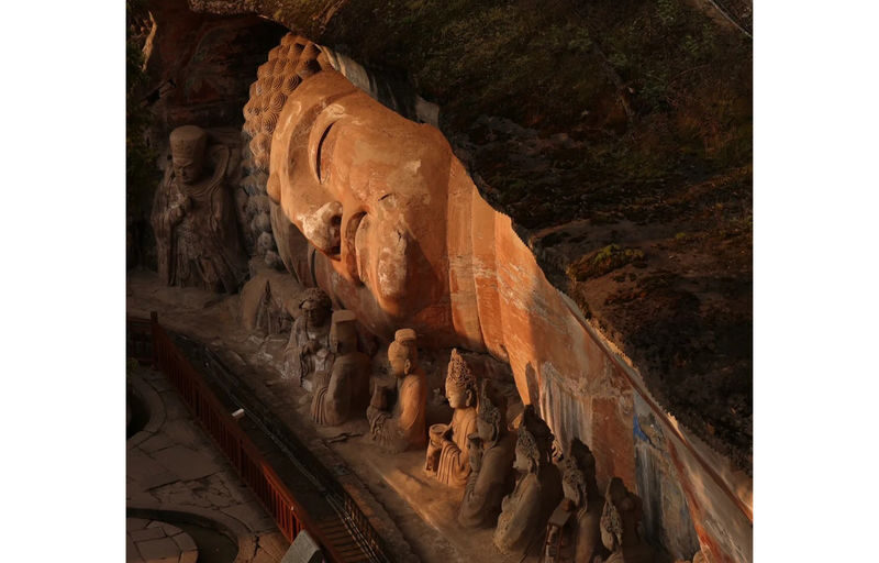 One-Day Tour to Dazu Rock Carvings and Longshui Lake in Chongqing - The early departure and Longshui Lake