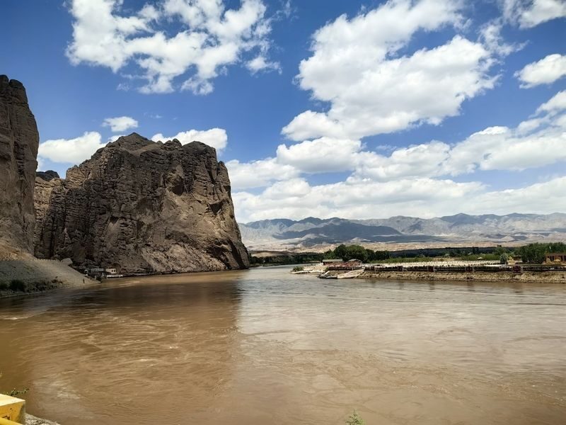 One-day tour to Yellow River Stone Forest National Geological Park from Lanzhou - Stone pillars, canyons, and the Yellow River