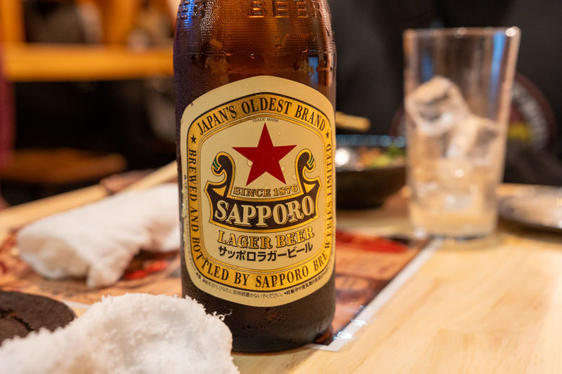 Osaka Bar Hopping Night Tour in Namba - What the guide adds to the evening