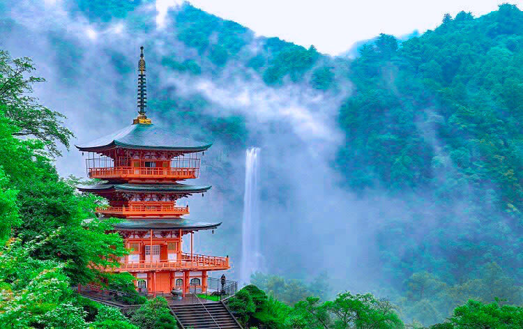 Osaka Kumano Nachi Taisha & Hayatama Taisha Full-Day Guided Tour - Kumano Nachi Taisha and Nachi Falls