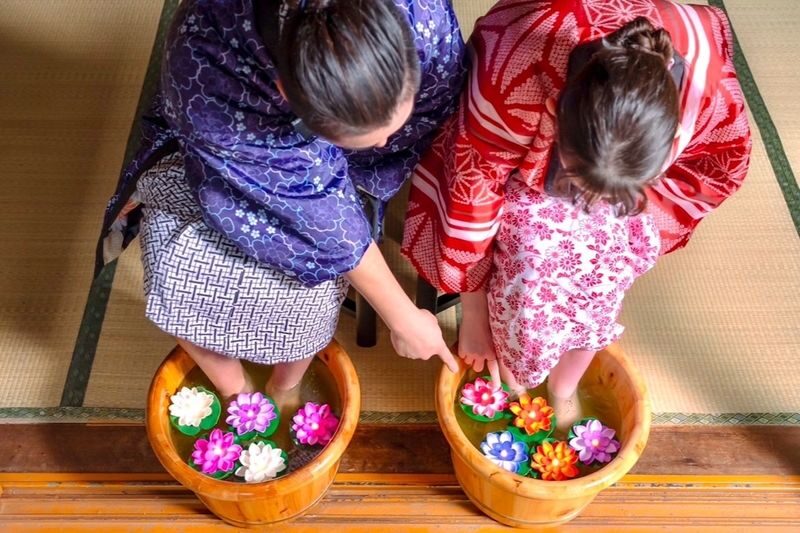 Osaka: Tea Ceremony and Foot Bath Experience at Saishoji Temple - What happens during the 45 minutes