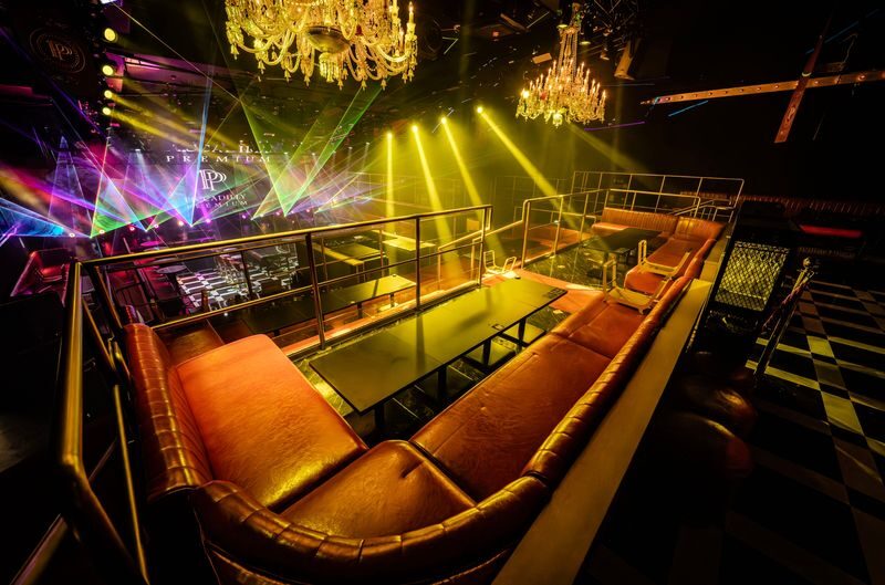 Osaka Umeda: PICCADILLY Live Show & Nightclub & Shisha | VIP Package - What happens from 8 PM to 4 AM
