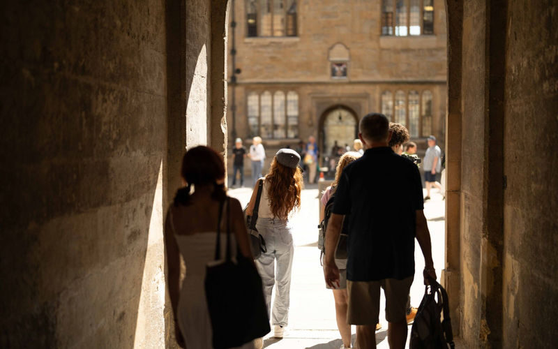 Oxford University Half-Day Walking & Punting Tour - The walking tour: colleges, customs, and city streets