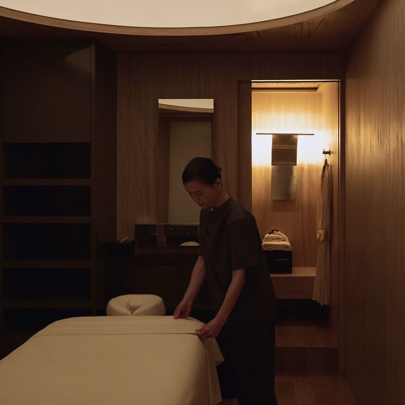 PANPURI WELLNESS SUITE EmQuartier Bangkok - What the 45-minute Grounding Sole includes
