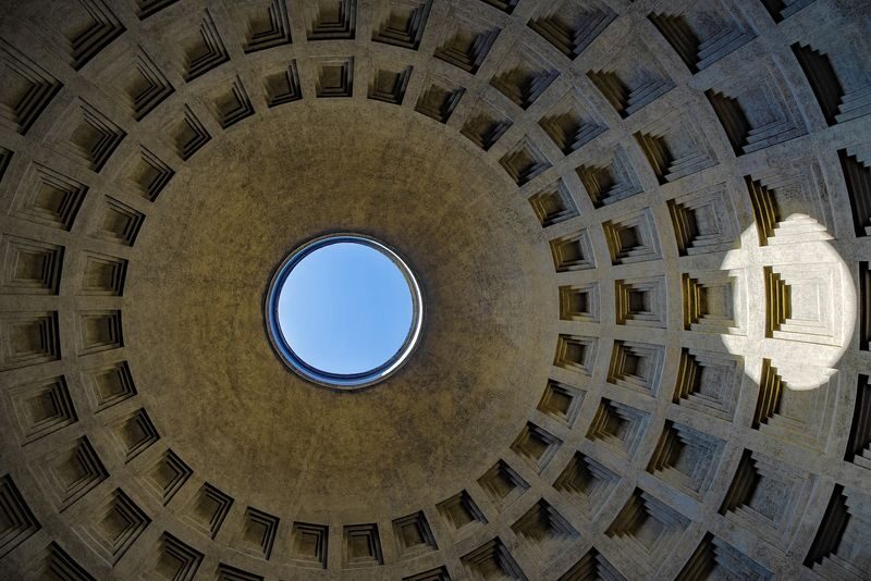 Pantheon Small Group Express Tour in Rome with Skip-The-Line Tickets - What happens during the one-hour visit