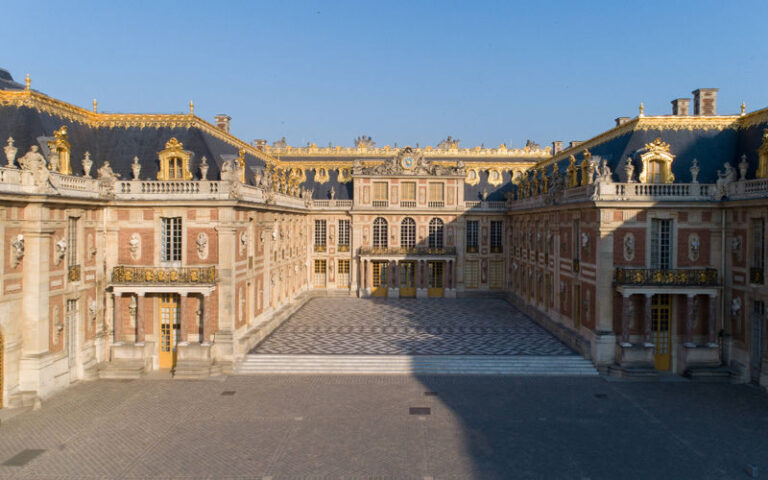 Paris Palace of Versailles Half-Day Tour with Audio Guide & Transfer - The coach ride: convenience with a schedule attached
