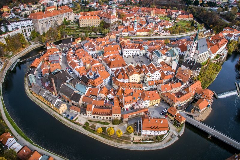Prague to Cesky Krumlov Full-Day Guided Tour with Transfers - The first view comes before the old-town lanes
