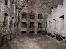 Private DayTrip to Alexandria from Cairo With lunch - Catacombs of Kom El-Shoqafa: start underground